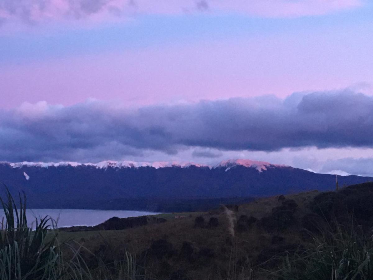 “The Cliffs” Humpridge View Motels Tuatapere ภายนอก รูปภาพ