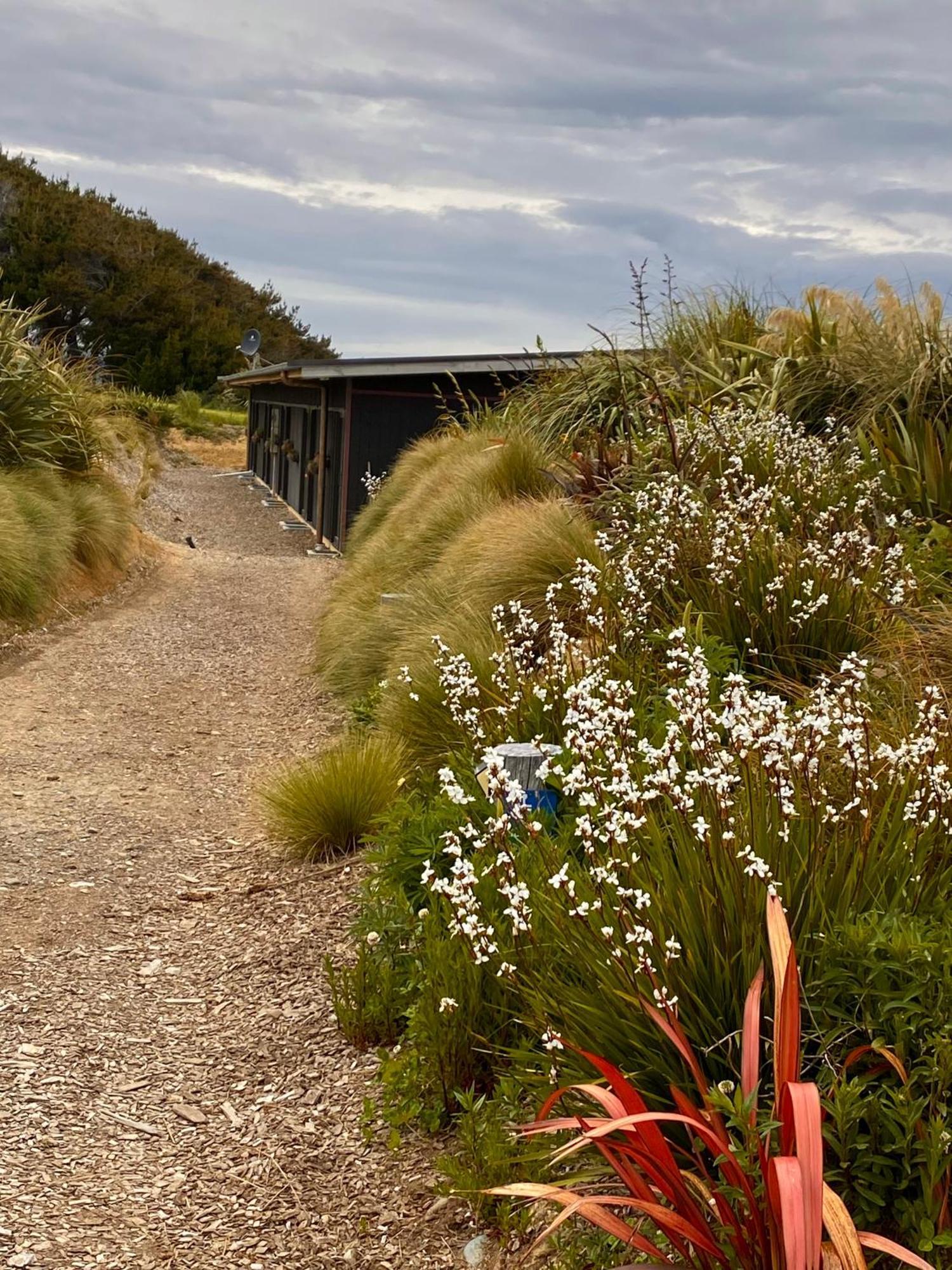 “The Cliffs” Humpridge View Motels Tuatapere ภายนอก รูปภาพ