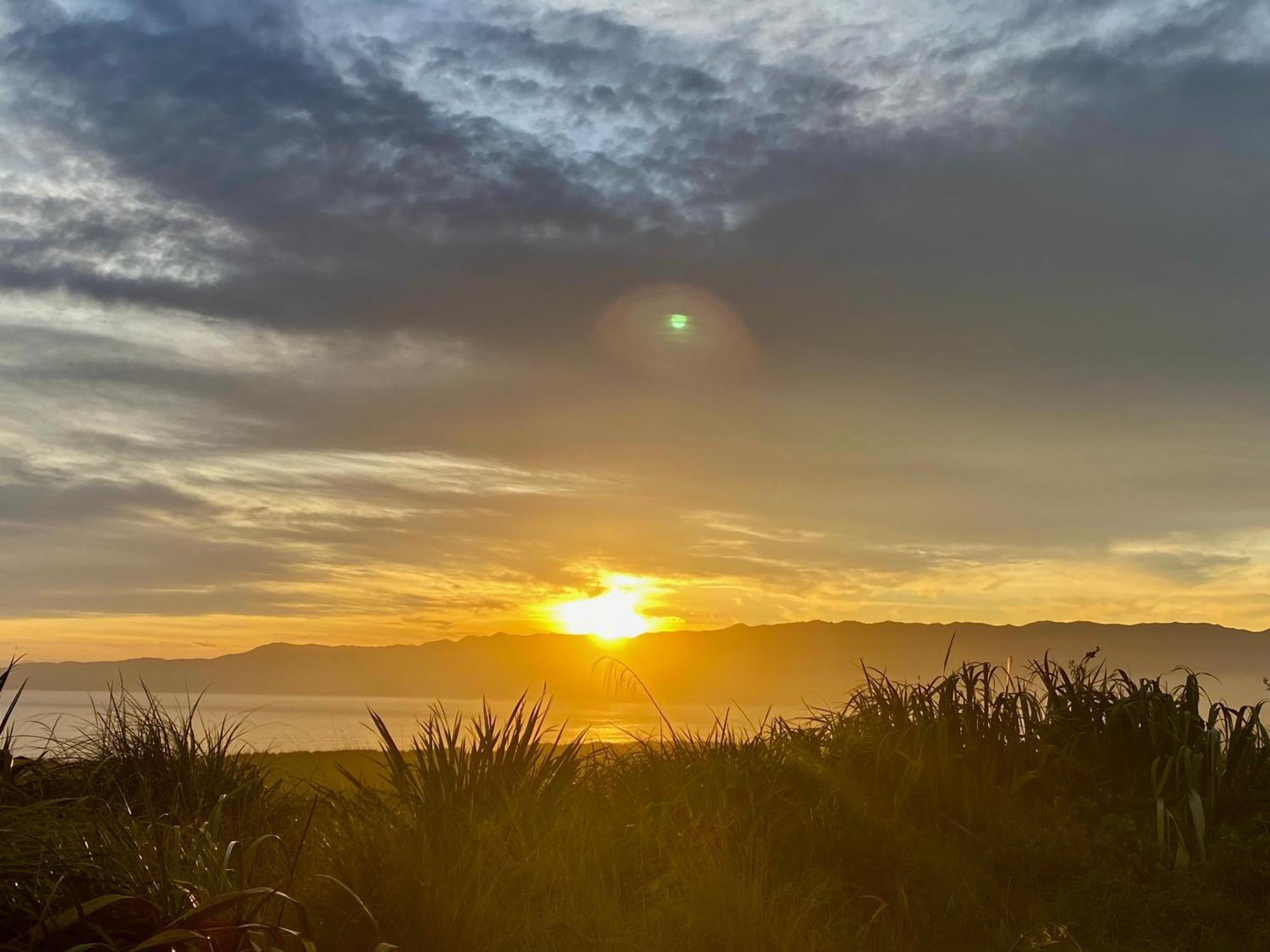 “The Cliffs” Humpridge View Motels Tuatapere ภายนอก รูปภาพ